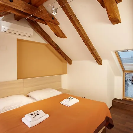 Aparthotel U Cerne Veze Ceske Budejovice